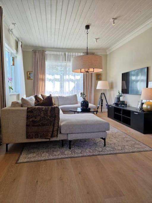 Villa Close To The City Centre Тромсьо Екстериор снимка