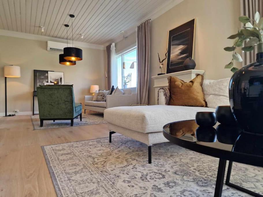 Villa Close To The City Centre Тромсьо Екстериор снимка